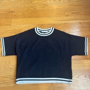 Abercrombie & Fitch Black and White Crewneck Sweater